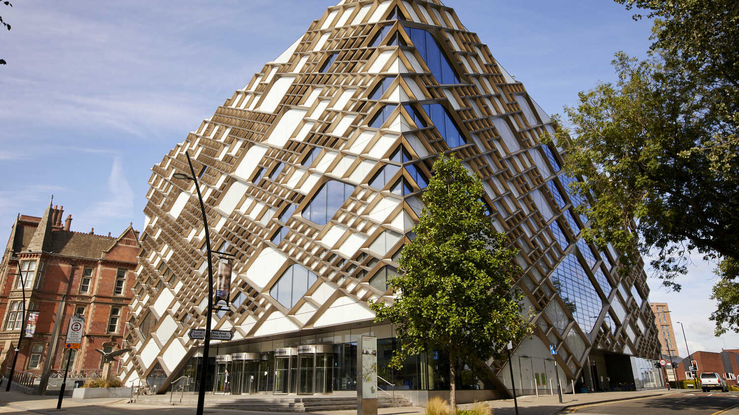 University of Sheffield leads the UK in engineering research income and investment - {credit}